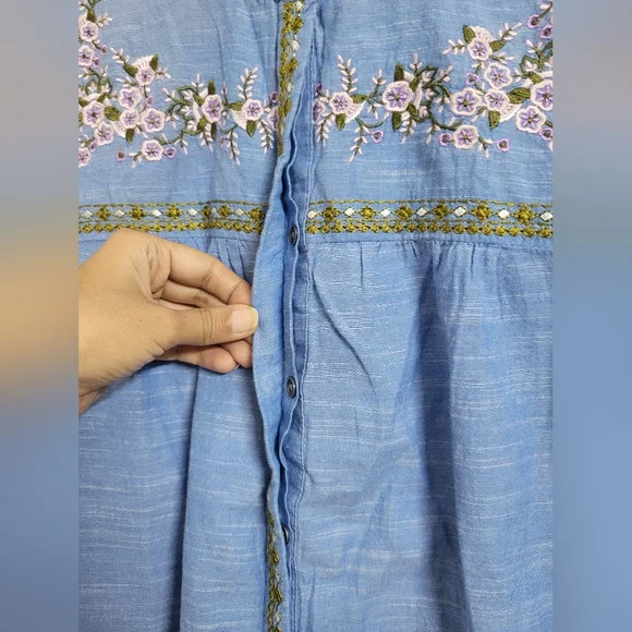 Embroidered Top - Picture 10 of 12